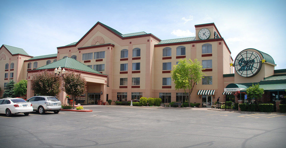 The Plaza Hotel & Suites Уинона Екстериор снимка